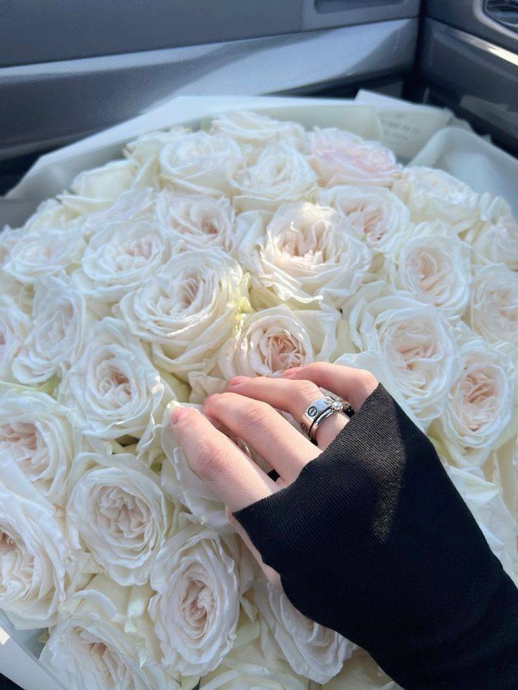 Фото букета 2: WOW-букеты — Flowers Place в Рас-эль-Хайме