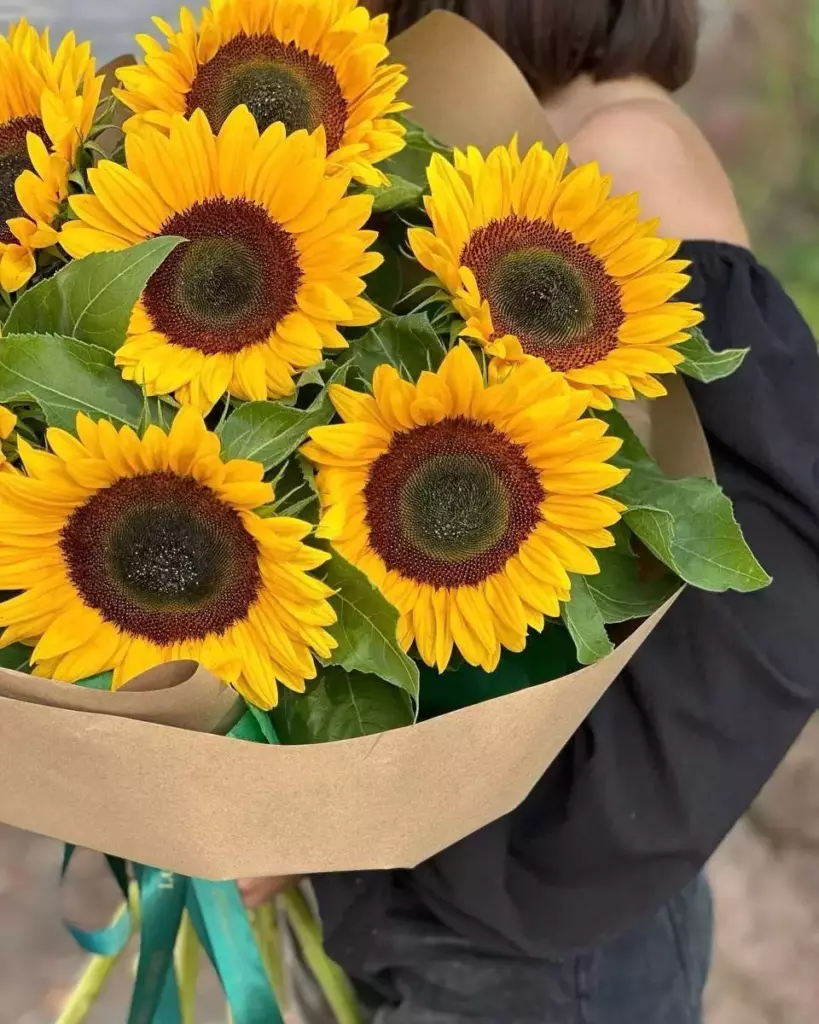 Фото букета 2: Без повода — Flowers Place в Абу Даби