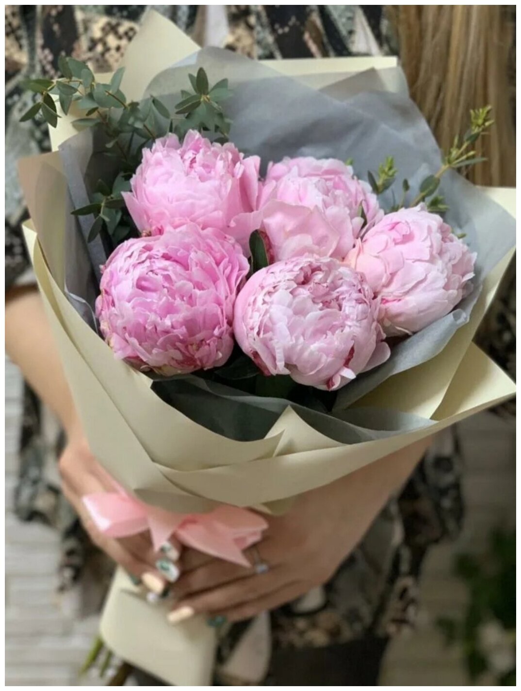 Фото букета 2: Без повода — Flowers Place в Шардже