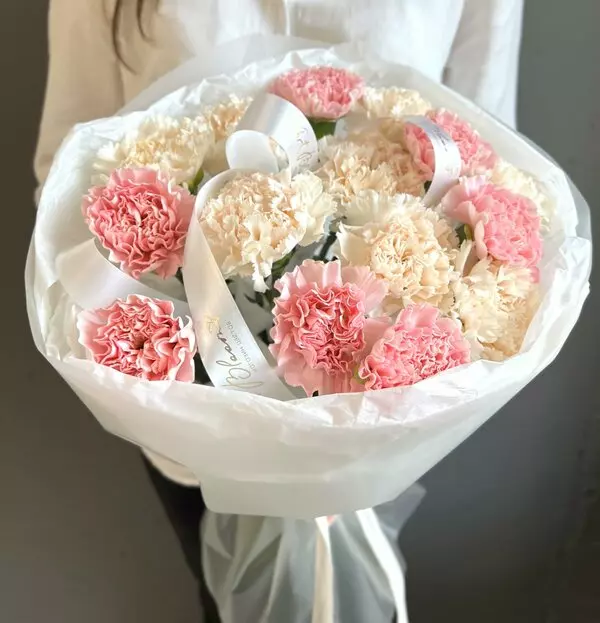 Фото букета: Букеты на похороны, погребение — Flowers Place в Париже