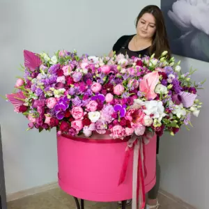 Фото букета «Композиция из 150 эустом пионов и роз в корзине «Медовый Прованс» Алматы» в Алматы — Цветы Алматы - Доставка цветов Flowers Place, фото 1 из 2