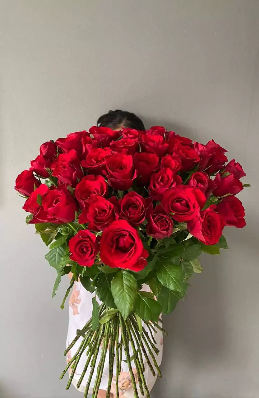 Фото букета 2: Без повода — Flowers Place в Рас-эль-Хайме
