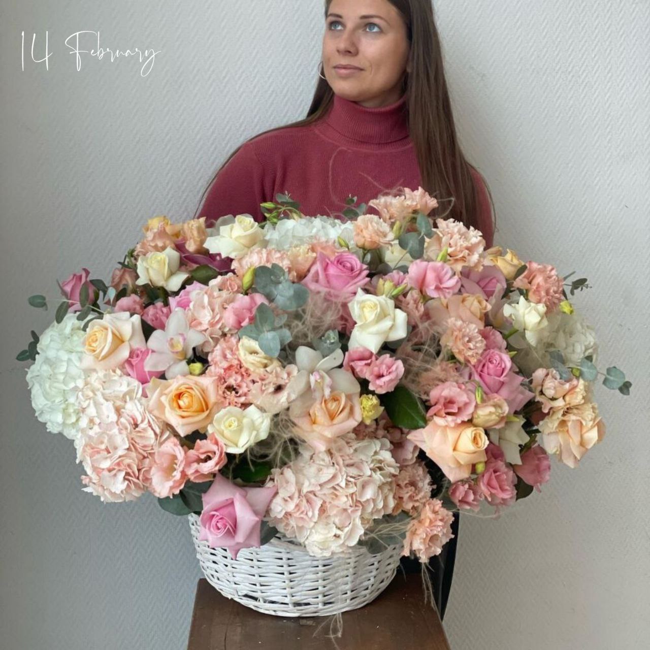 Фото букета 2: WOW-букеты — Flowers Place в Шардже
