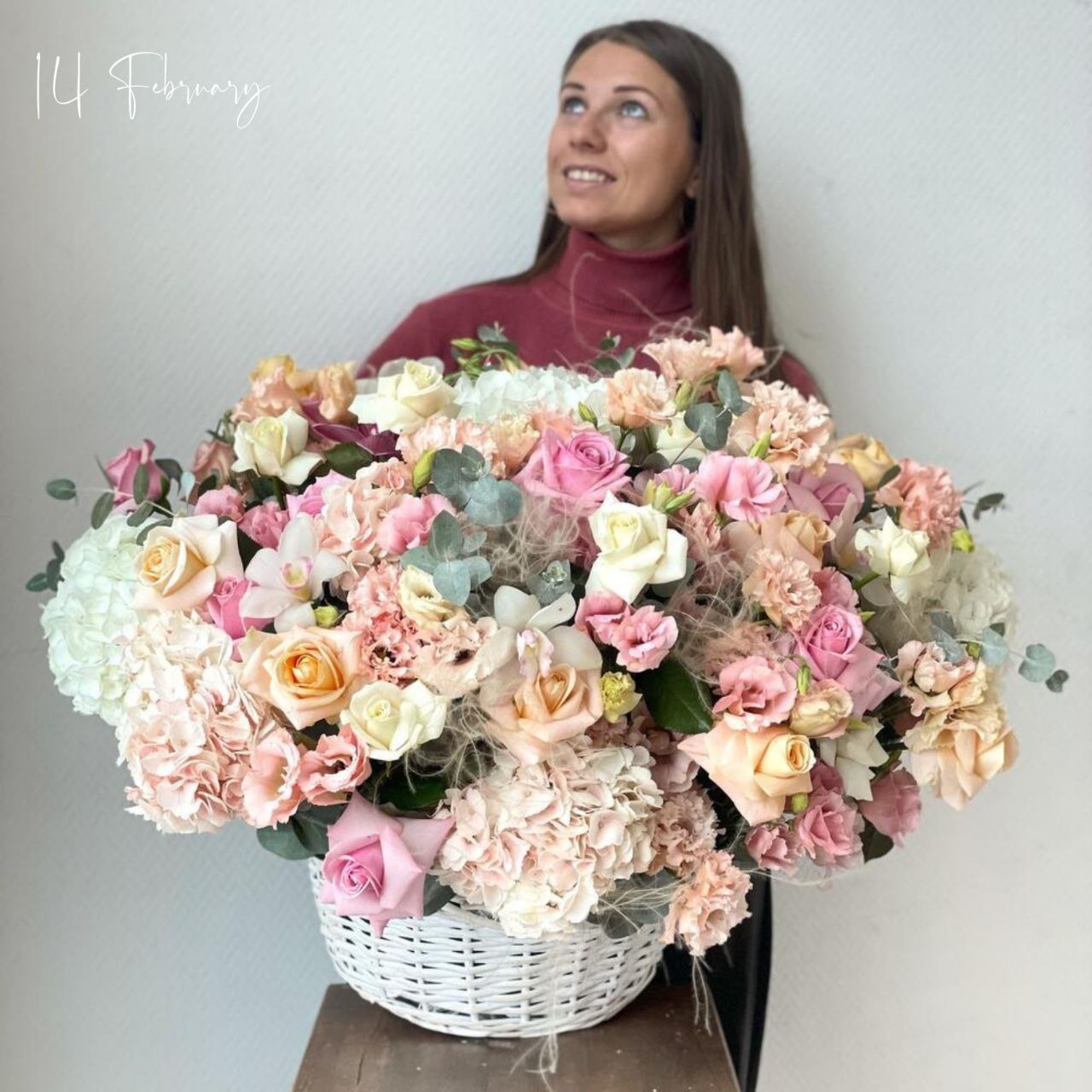 Фото букета: WOW-букеты — Flowers Place в Шардже