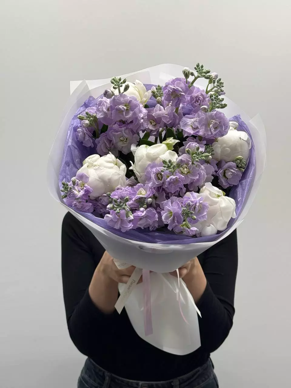 Фото букета 3: Без повода — Flowers Place на Пхукете