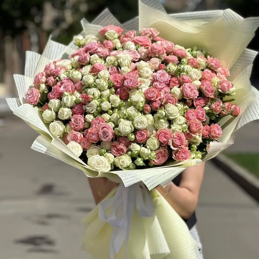 Фото букета 2: Без повода — Flowers Place в Париже