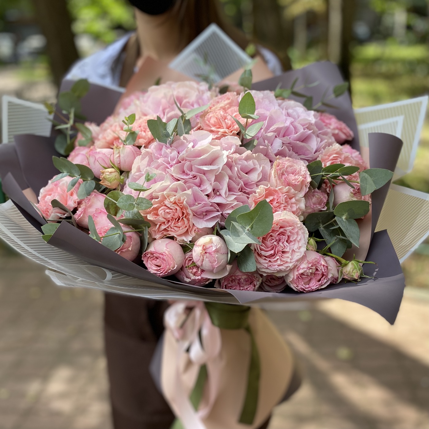 Фото букета 2: Без повода — Flowers Place на Пхукете