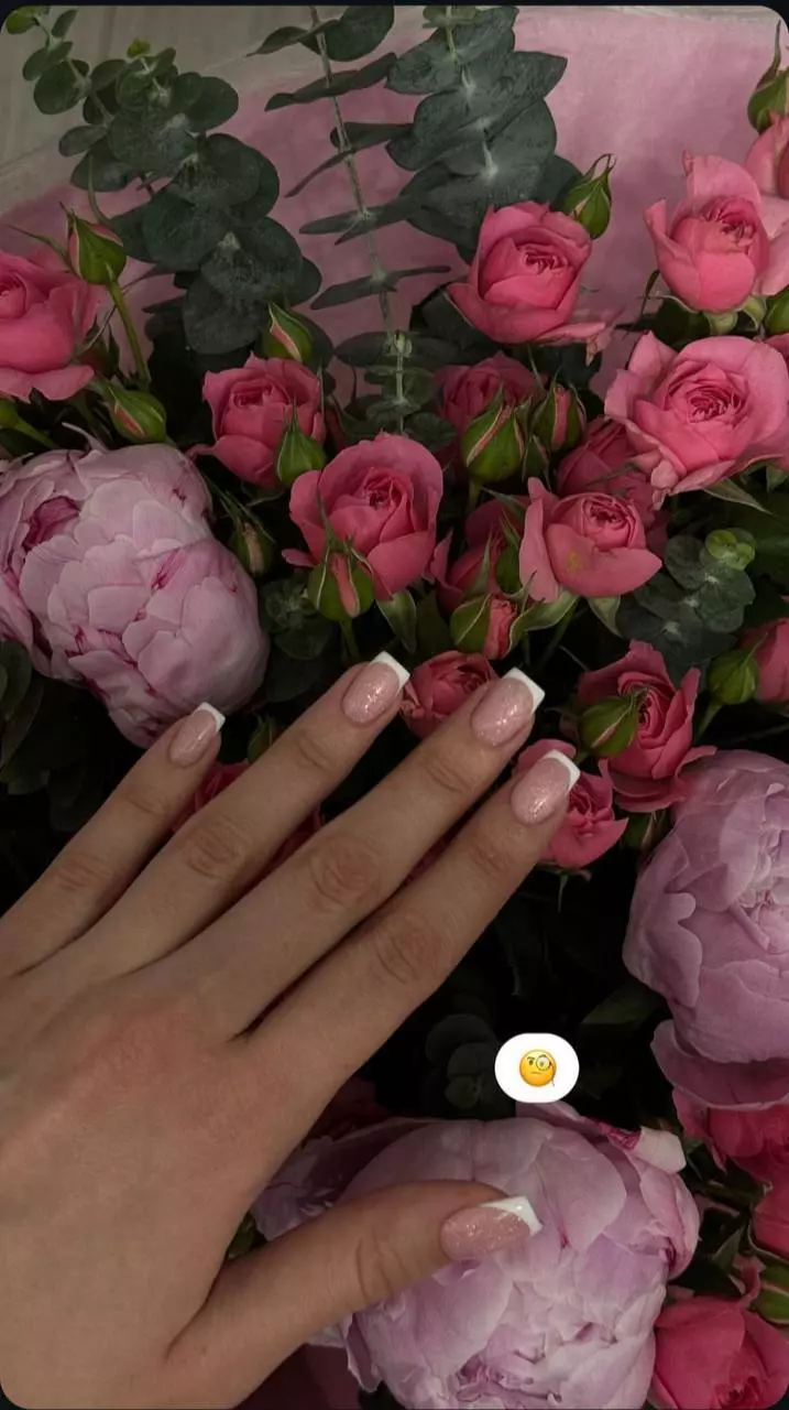 Фото букета 2: Без повода — Flowers Place в Абу Даби