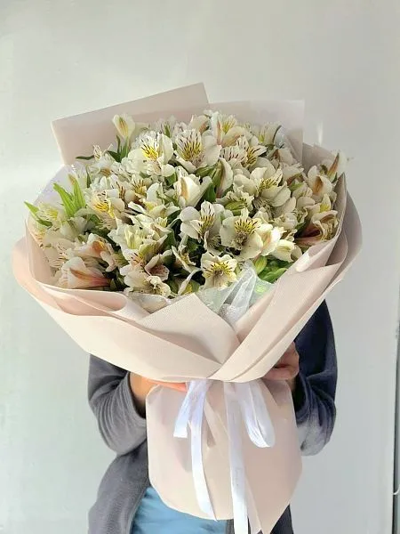 Фото букета: Альстромерии — Flowers Place По всему миру