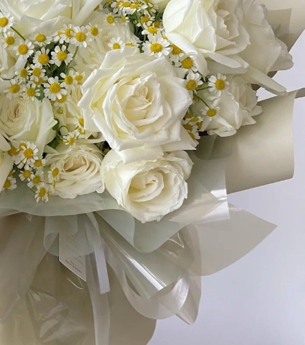 Фото букета 2: Букеты к свиданию — Flowers Place в Бодруме