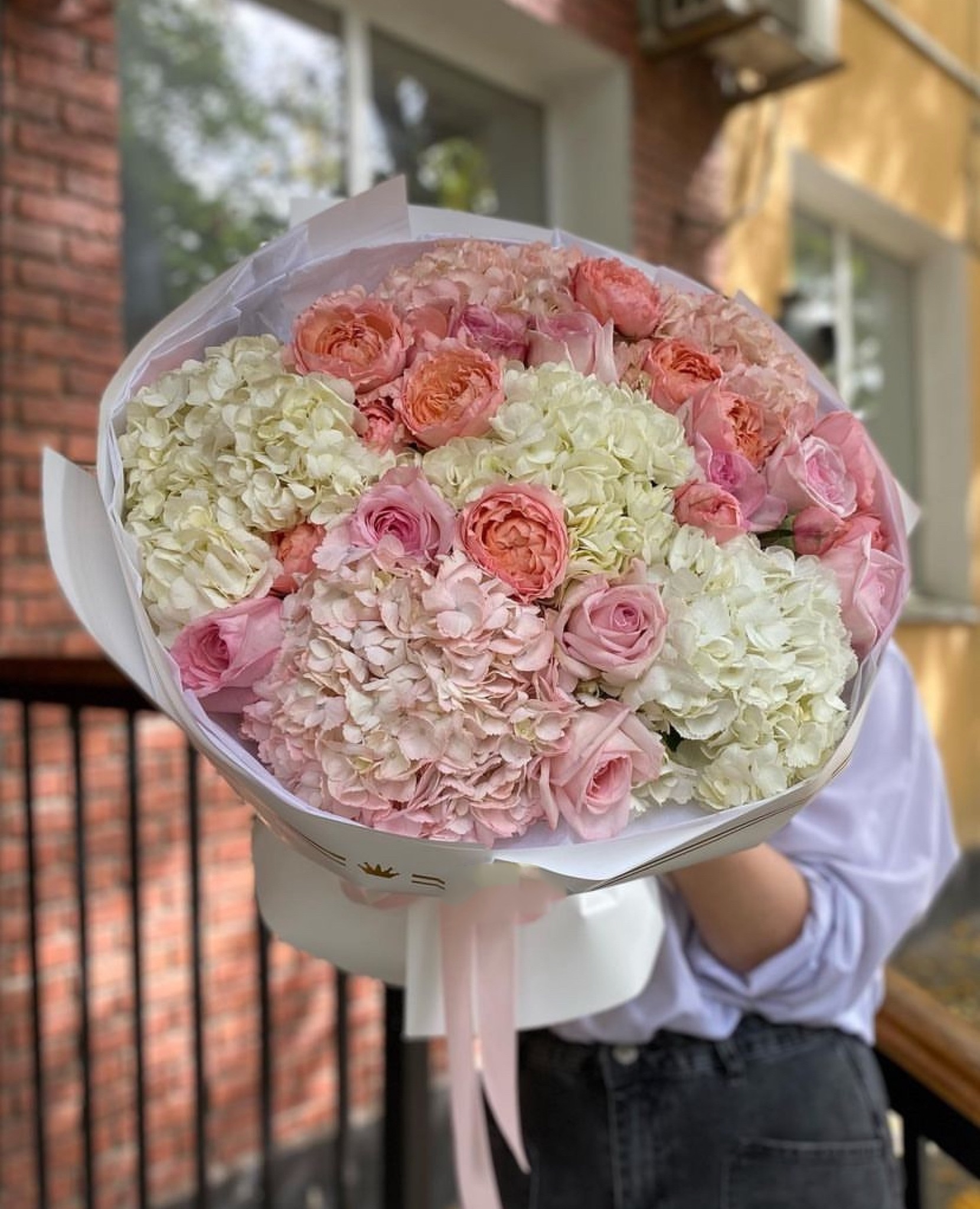 Фото букета 2: WOW-букеты — Flowers Place в Фукуоке