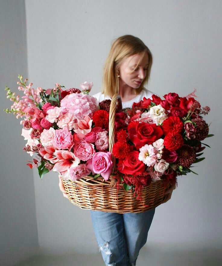 Фото букета 2: WOW-букеты — Flowers Place в Анталье