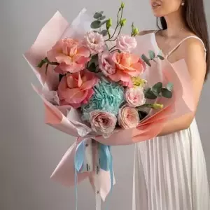 Фото букета «Букет 3 роз 3 Джульетты «Лимонный прибой» Лимассол» в Лимассоле — Цветы Лимассол - Доставка цветов Flowers Place, фото 1 из 3