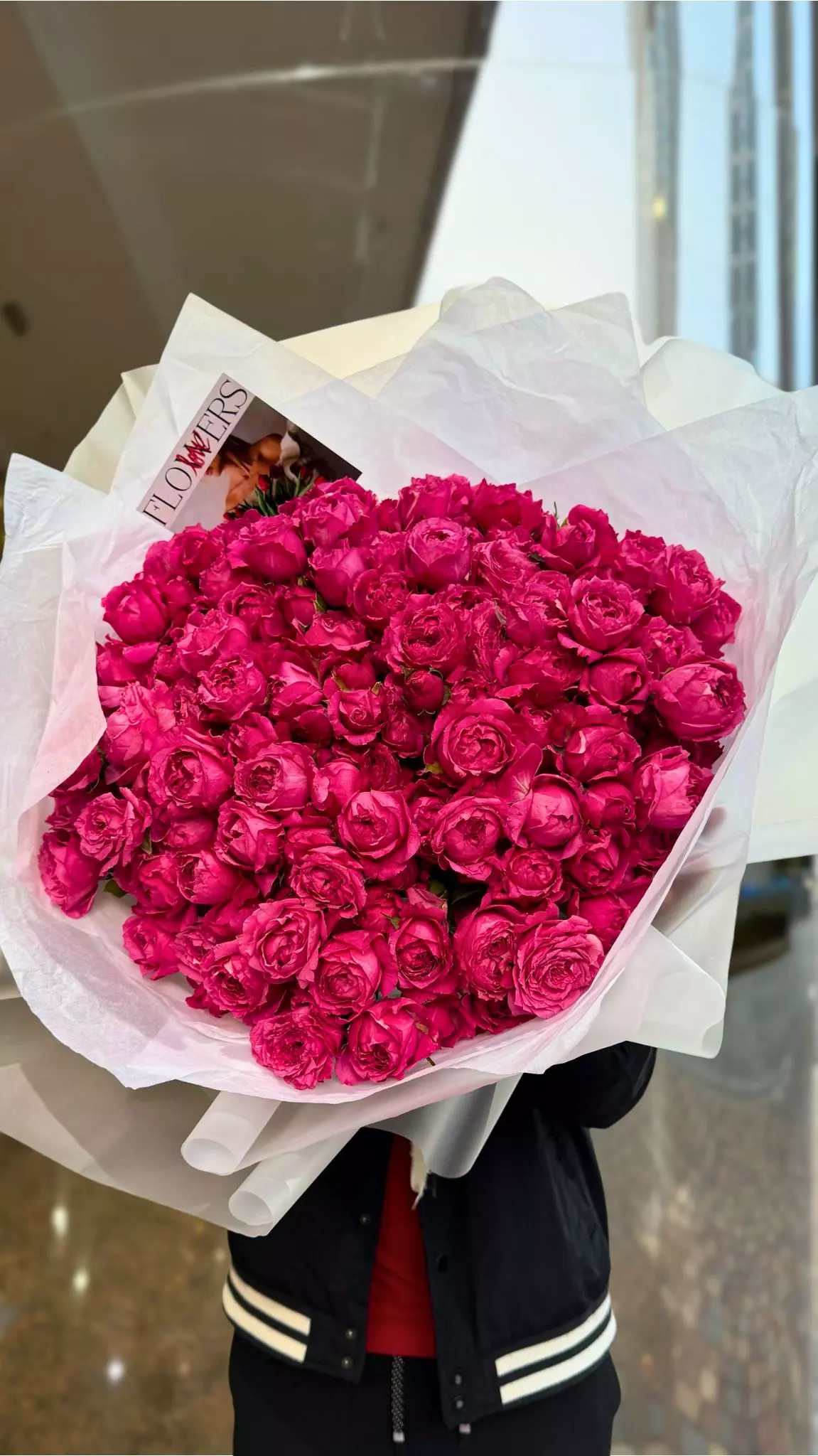 Фото букета 2: Букеты из роз — Flowers Place в Париже