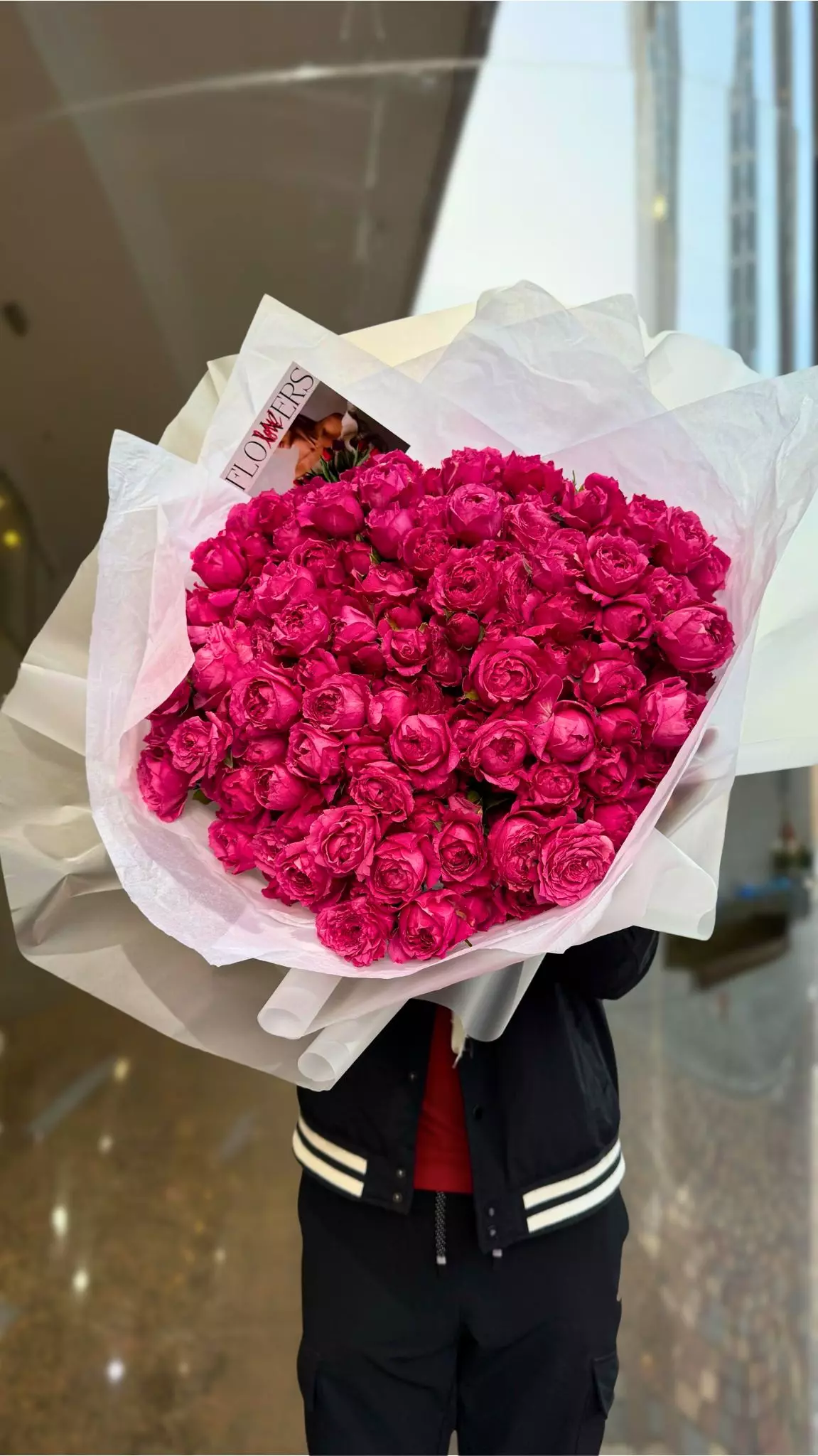 Фото букета: Букеты из роз — Flowers Place в Париже