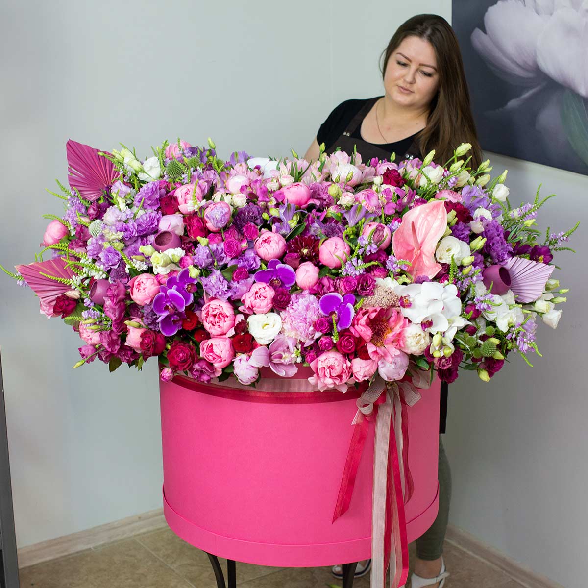 Фото букета: WOW-букеты — Flowers Place в Шардже