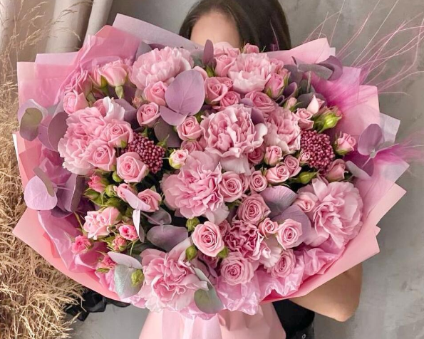 Фото букета 2: Женские букеты — Flowers Place в Анталье