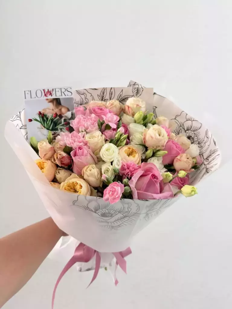 Фото букета 2: Без повода — Flowers Place в Нячанге