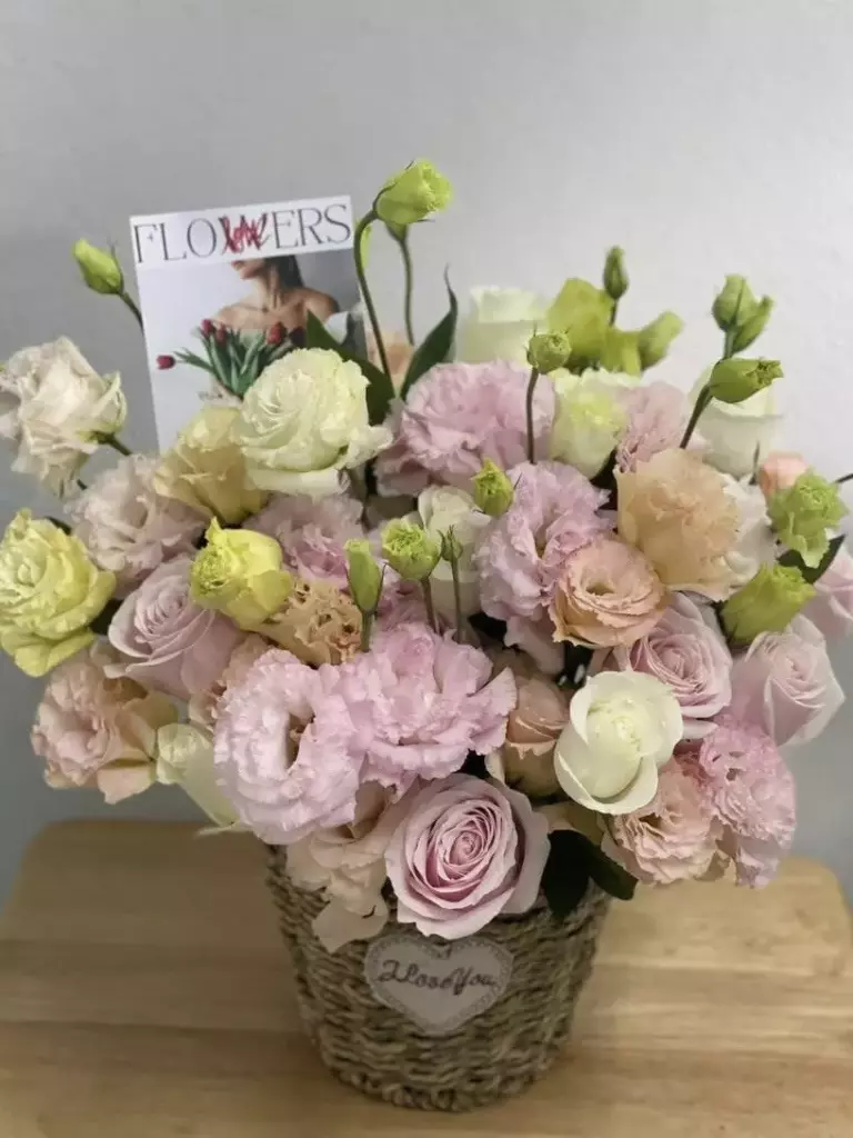 Миниатюра товара 1: Без повода — Flowers Place в Нячанге