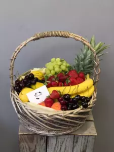 Дополнение к заказу: Фруктовая корзина — Flowers Place в Нячанге