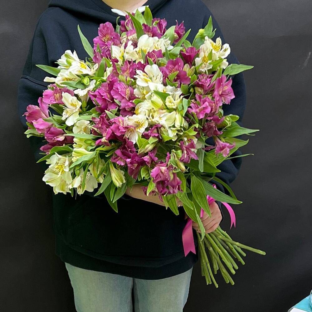 Фото букета 2: Альстромерии — Flowers Place в Батуми