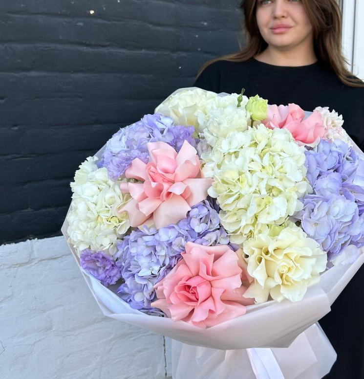 Фото букета 2: Гортензии — Flowers Place в Париже