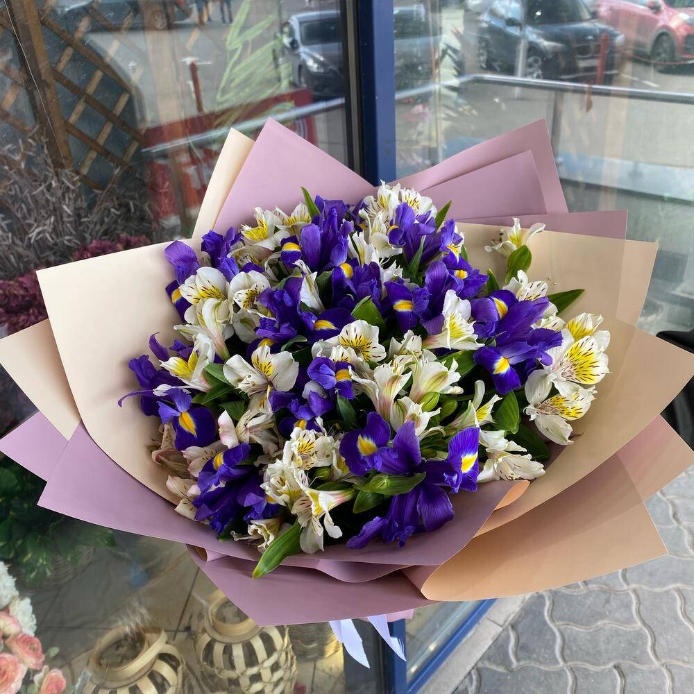 Фото букета: Альстромерии — Flowers Place в Нячанге