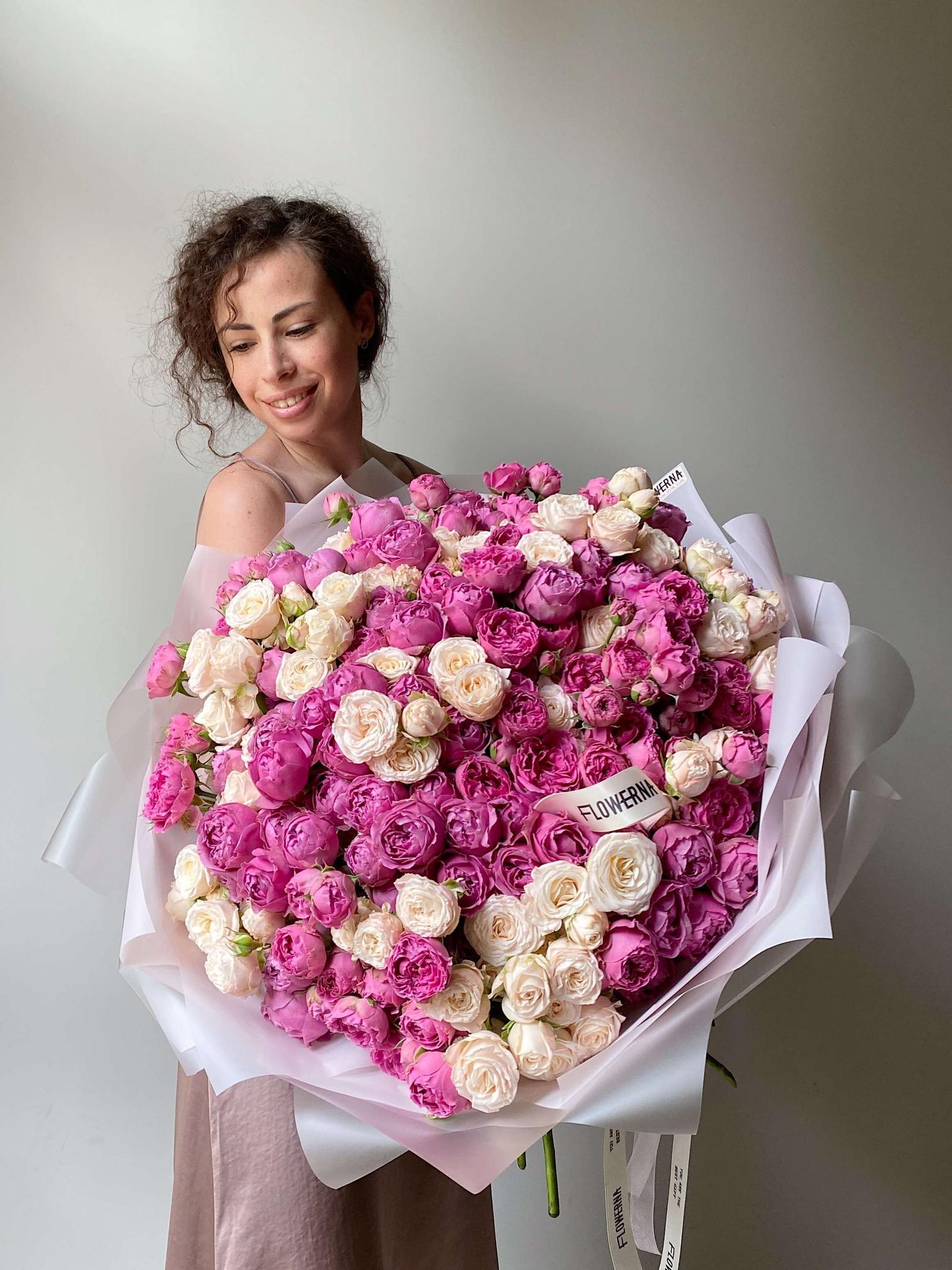 Фото букета: WOW-букеты — Flowers Place в Шардже