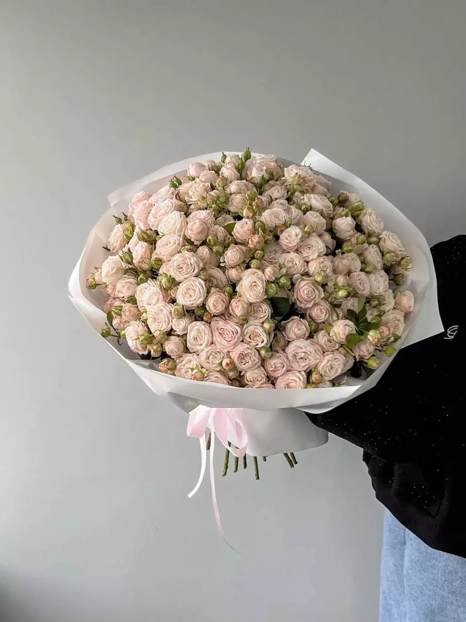 Фото букета: Букеты из роз — Flowers Place на Пхукете