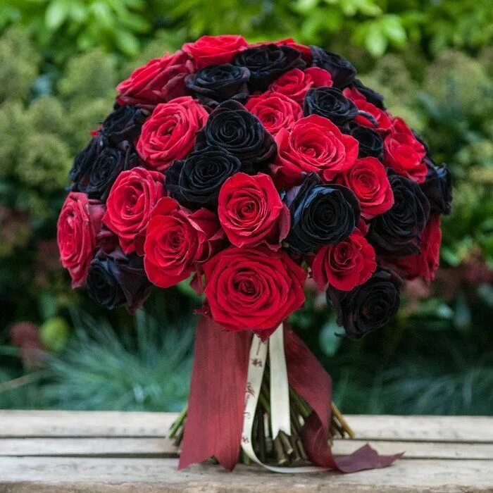 Фото букета 2: Букет из 51 розы — Flowers Place в Париже