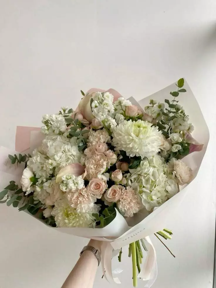 Фото букета: Без повода — Flowers Place в Париже