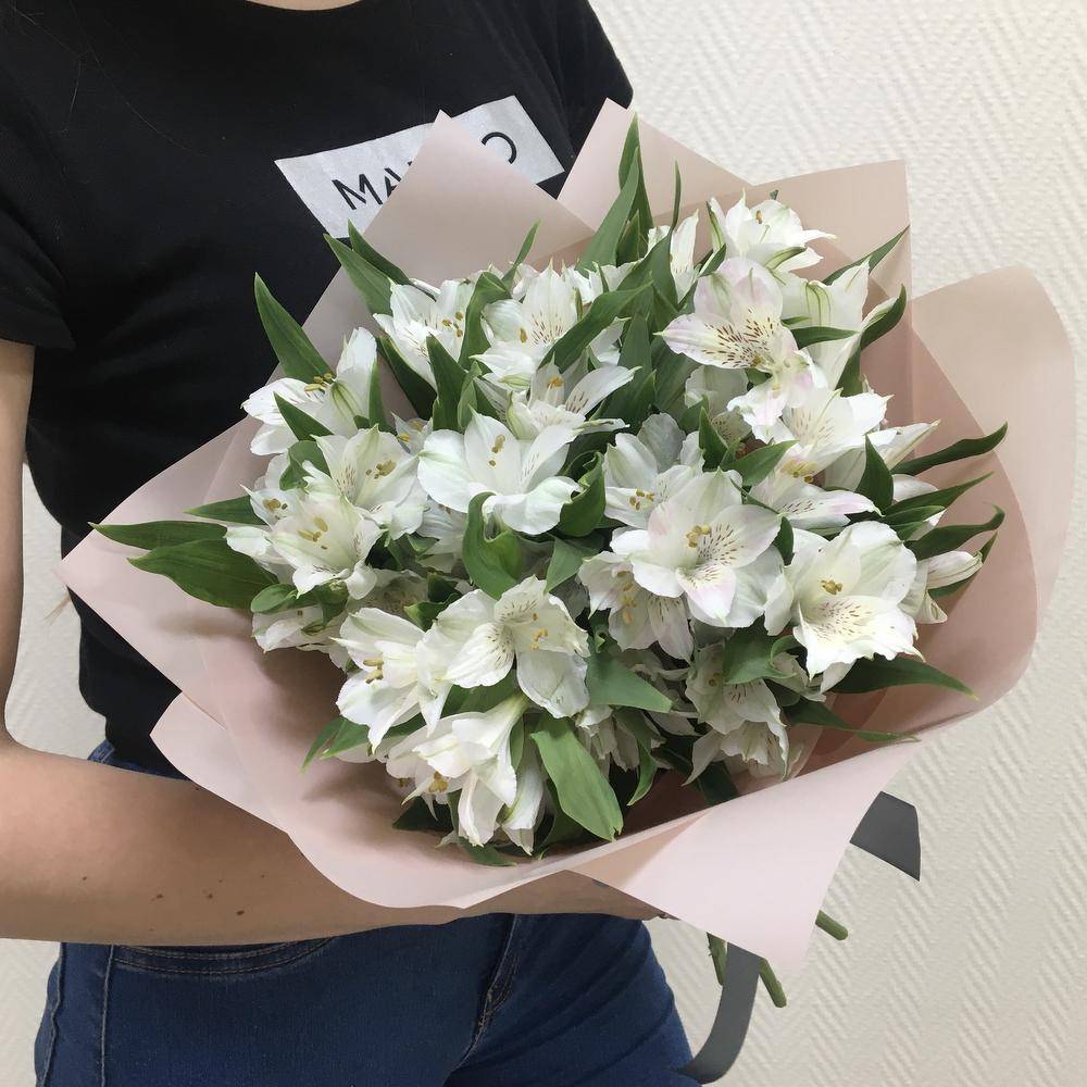Фото букета 2: Альстромерии — Flowers Place в Дубае