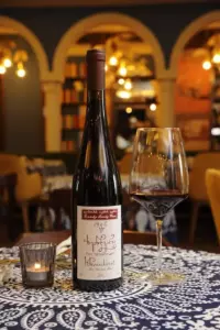 Дополнение к заказу: 🍷 Бутылка грузинского вина — Flowers Place в Тбилиси