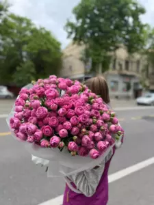 Фото букета «Букет 35 Пионовидная Роза (Розовая) - Миранда в Тбилиси» — Цветы Тбилиси - Доставка цветов Flowers Place, фото 1 из 2